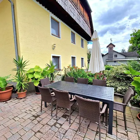 In Near Woerthersee 公寓 *