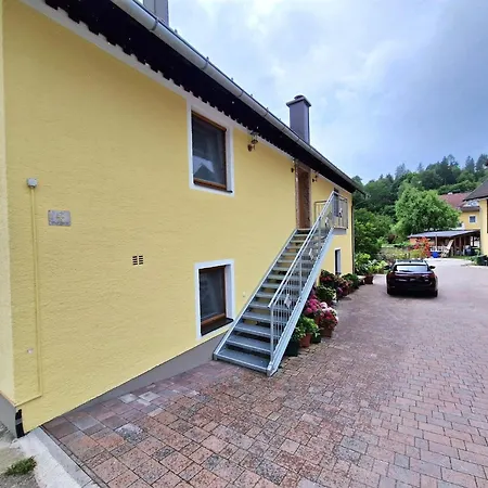 In Near Woerthersee 公寓